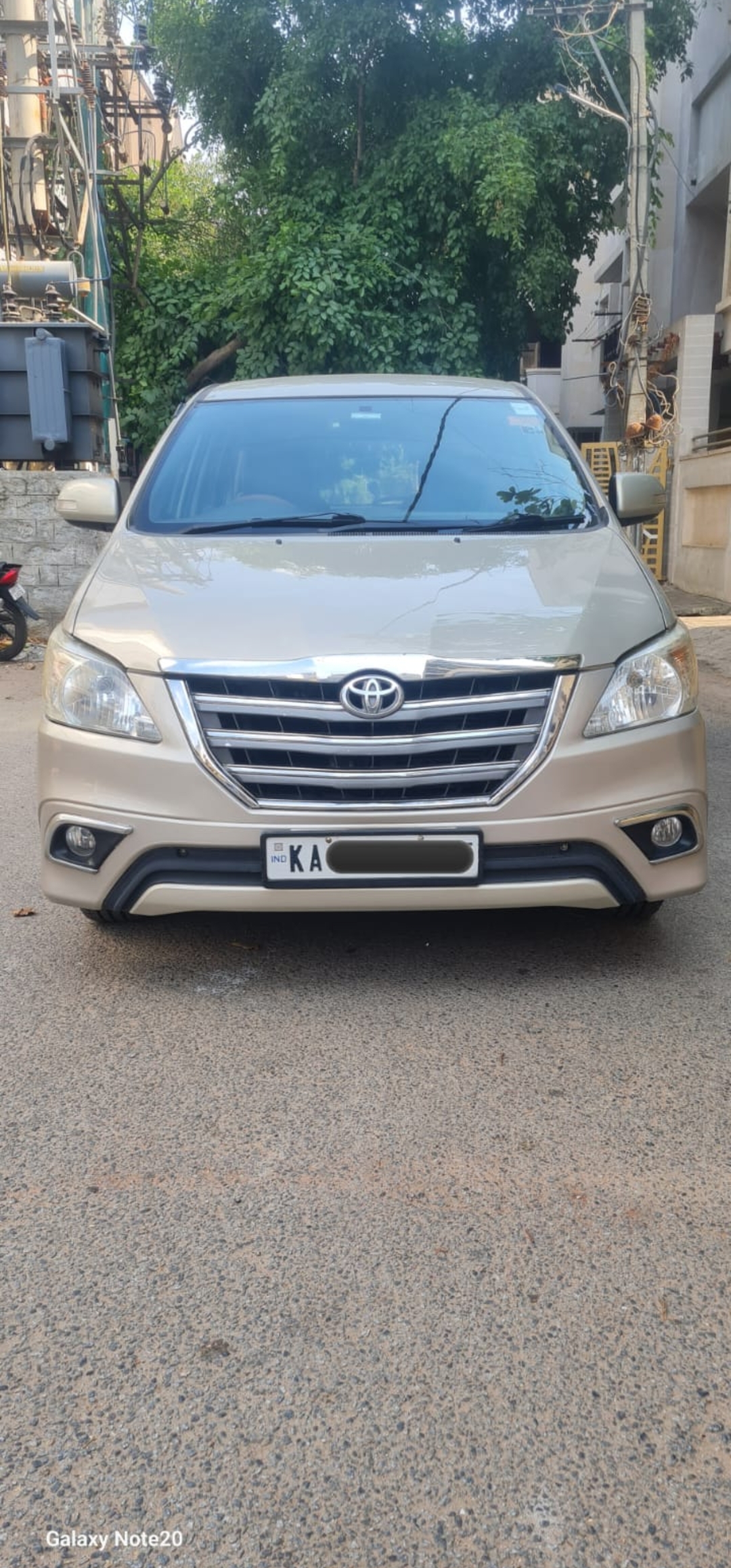 Toyota Innova Crysta